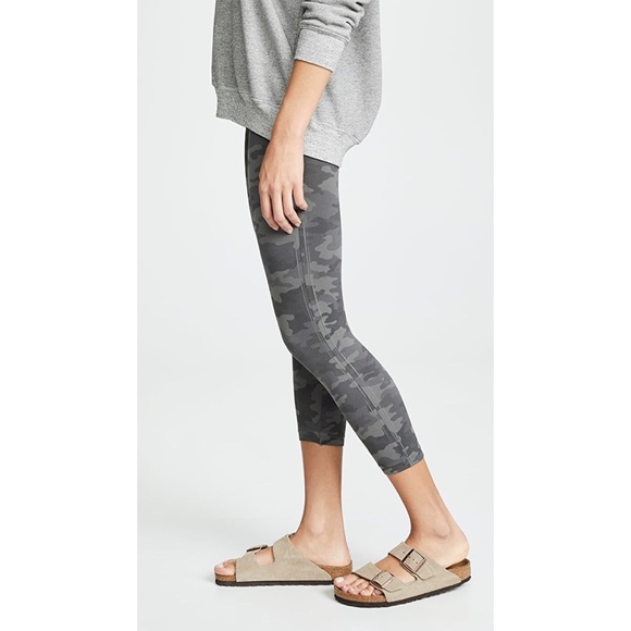 Spanx Seamless Camo Leggings - Picture 3 of 7